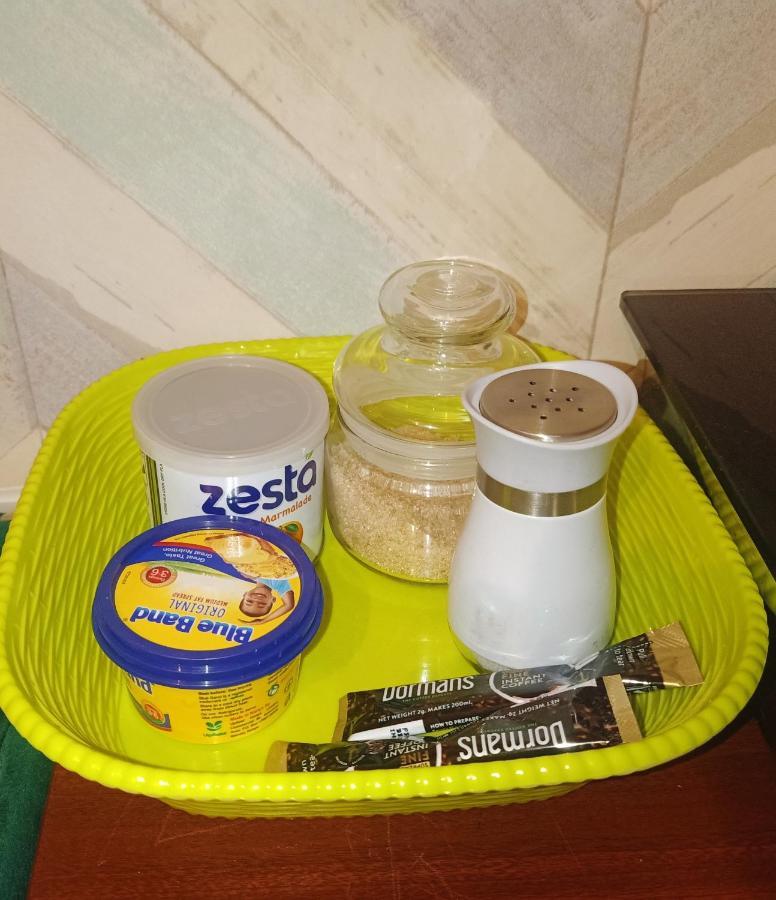 Little Nile Studio Homestays Nakuru City מראה חיצוני תמונה