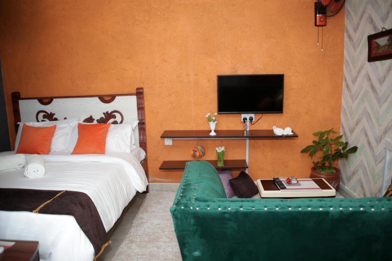 Little Nile Studio Homestays Nakuru City מראה חיצוני תמונה