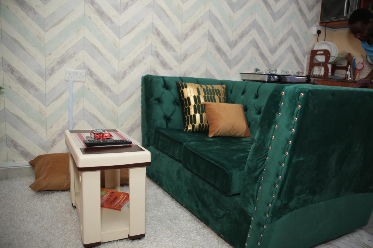 Little Nile Studio Homestays Nakuru City מראה חיצוני תמונה